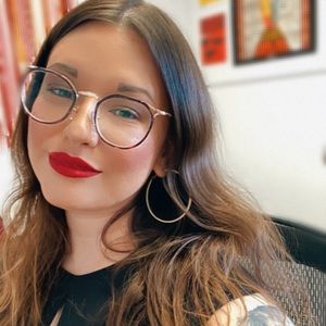 Meet your Posher, Bella